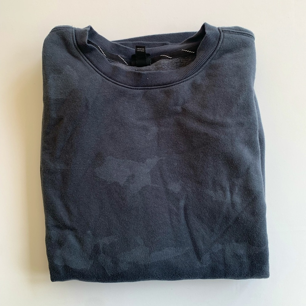 Navy Blue crewneck sweater with Camo pattern